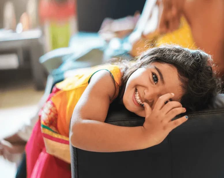 Fondation La Roche-Posay rewards &funds innovative work by young dermatology researchers across four continents, through its annual awards and grants.